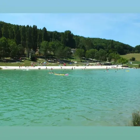 Montcuq, Maison Avec Vue Sur La Tour, Classe 3*** Holiday home Montcuq