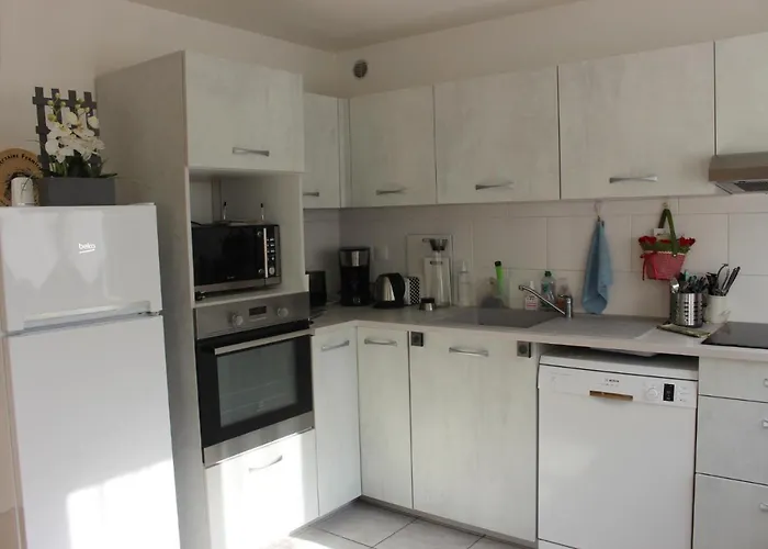 Montcuq, Maison Avec Vue Sur La Tour, Classe 3***