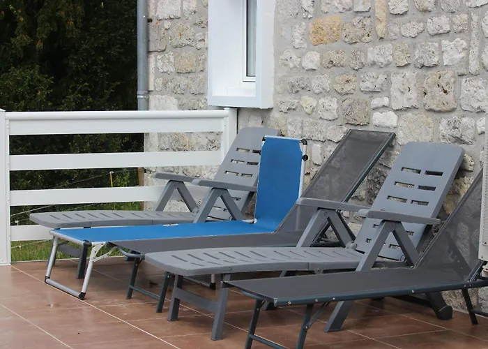 Montcuq, Maison Avec Vue Sur La Tour, Classe 3*** *